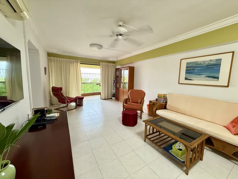 299 Yishun Street 20, 299 Yishun Street 20, 3 Bedrooms, 1,184 sqft, HDB Flat For Sale, by Derick Foo, 500200510 - Living Room - PropertyGuru.com.sg