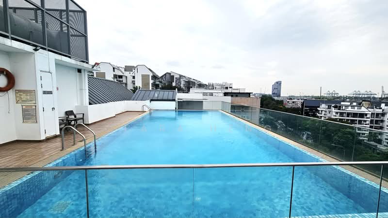 SeaSuites, 252 Pasir Panjang Road, 1 Bedroom, 517 sqft, Apartment For Rent, by Clara Heng, 500200521 - Swimming Pool - PropertyGuru.com.sg