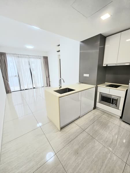 Sky Vue, 3 Bishan Street 15, 2 Bedrooms, 678 sqft, Condominium For Rent, by Jeremy Li, 500200529 - Kitchen - PropertyGuru.com.sg
