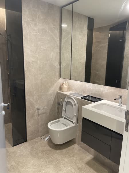 Riviere, 1 Jiak Kim Street, 2 Bedrooms, 818 sqft, Condominium For Sale, by Lee Chun Peng Adnic, 500200536 - Bathroom - PropertyGuru.com.sg