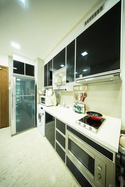 Cardiff Residence, 101 Cardiff Grove, 1 Bedroom, 420 sqft, Condominium For Sale, by Nigel Neo, 500200537 - Kitchen - PropertyGuru.com.sg