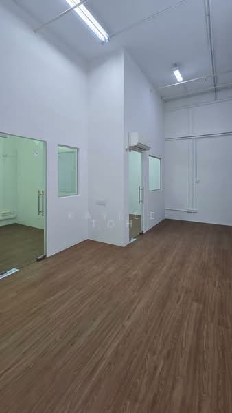 Unity Centre, 51 Bukit Batok Crescent, 1,549 sqft, Light Industrial (B1) For Sale, by Kaylee Toh, 500200539 - Interior - CommercialGuru.com.sg