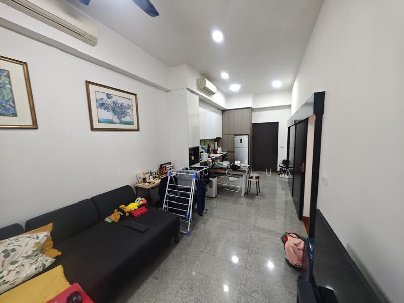 The Hillier, 6 Hillview Rise, 1 Bedroom, 624 sqft, Condominium For Sale, by Jeremy Chua, 500200559 - Living Room - PropertyGuru.com.sg