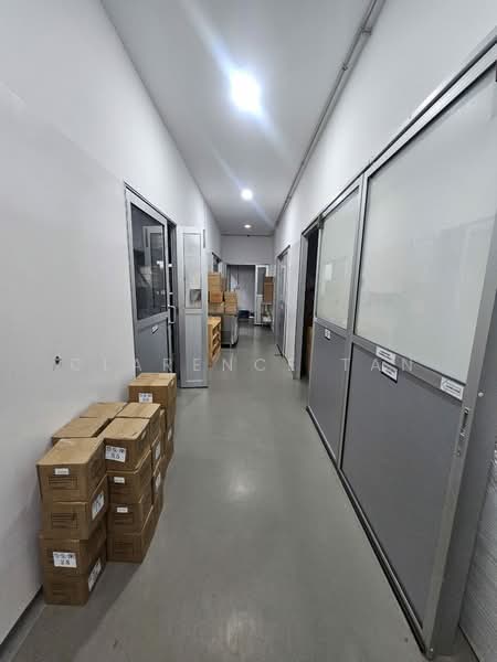 Hersing Kitchen @ Tampines, 21 Tampines Street 92, 3,871 sqft, Factory / Workshop (B2) For Rent, by Clarence Tan, 500200560 - Corridor - CommercialGuru.com.sg