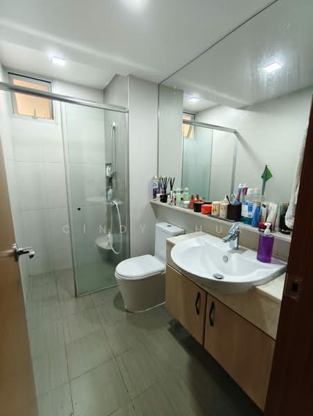 The Raintree, 87 Bukit Drive, 4 Bedrooms, 1,335 sqft, Condominium For Sale, by Cindy Chua, 500200563 - Bathroom - PropertyGuru.com.sg