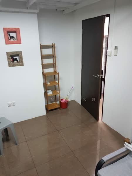 Liberty Warehouse Complex, 220 Tagore Lane, 580 sqft, Light Industrial (B1) For Rent, by Liew Wenzheng, 500200565 - Interior - CommercialGuru.com.sg