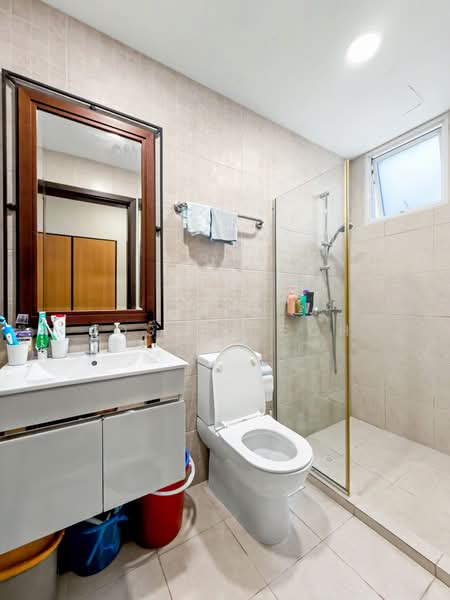 Casablanca, 21 Rosewood Drive, 2 Bedrooms, 893 sqft, Condominium For Sale, by Joshua Soh, 500200574 - Common Bathroom - PropertyGuru.com.sg