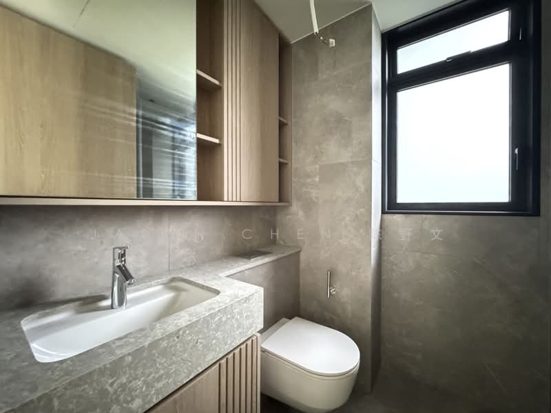 KI Residences At Brookvale, 2 Brookvale Drive, 3 Bedrooms, 980 sqft, Condominium For Rent, by Jason Chen 陈野文, 500200586 - Common Bathroom - PropertyGuru.com.sg