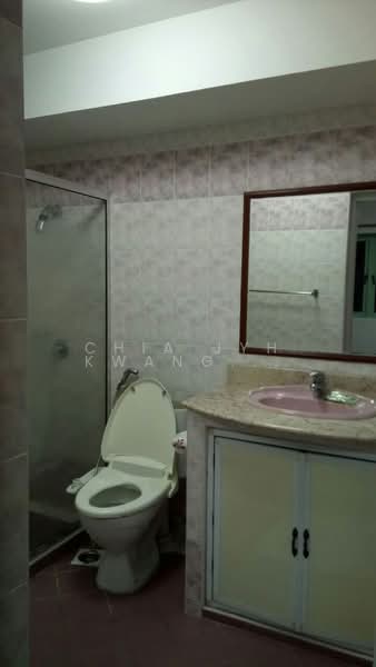 Braddell View, 10H Braddell Hill, 3 Bedrooms, 1,701 sqft, Apartment For Sale, by Chia Jyh Kwang Alan, 500200600 - Bathroom - PropertyGuru.com.sg