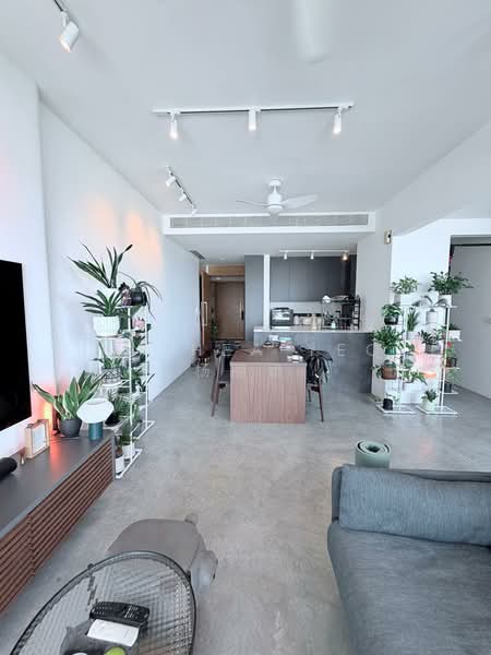 Concourse Skyline, 296 Beach Road, 1 Bedroom, 829 sqft, Condominium For Sale, by Anthea Yeo 杨丽娇, 500200635 - Living Room - PropertyGuru.com.sg