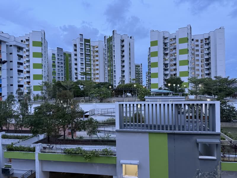 19 Chai Chee Road, 19 Chai Chee Road, 2 Bedrooms, 807 sqft, HDB Flat For Sale, by Amos Cheong, 500200638 - Living room view - PropertyGuru.com.sg