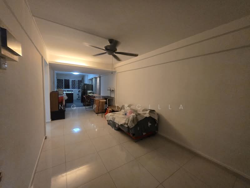 181 Ang Mo Kio Avenue 5, 181 Ang Mo Kio Avenue 5, 2 Bedrooms, 732 sqft, HDB Flat For Rent, by Ng Priscilla, 500200641 - Living Room - PropertyGuru.com.sg