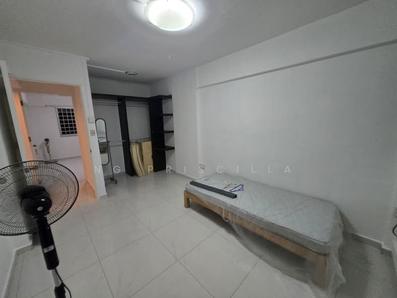 181 Ang Mo Kio Avenue 5, 181 Ang Mo Kio Avenue 5, 2 Bedrooms, 732 sqft, HDB Flat For Rent, by Ng Priscilla, 500200641 - Bedroom - PropertyGuru.com.sg