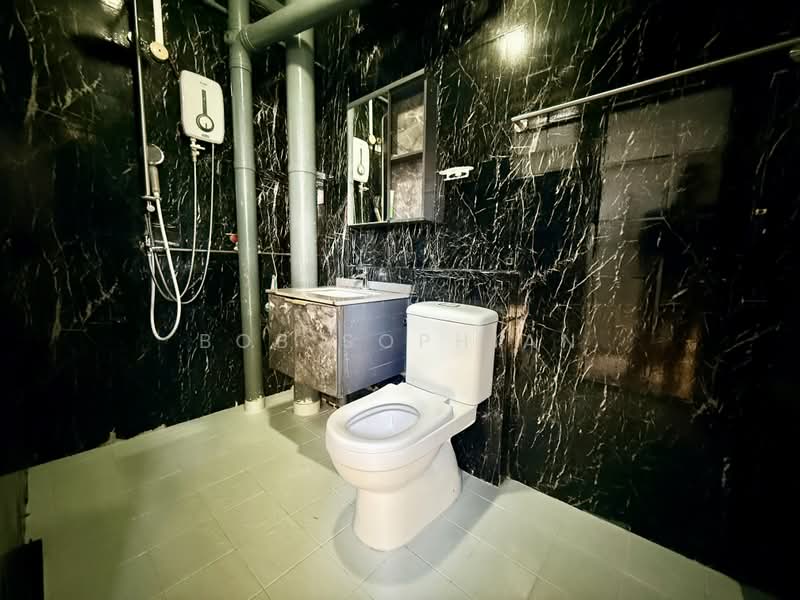 897C Woodlands Drive 50, 897C Woodlands Drive 50, Admiralty / Woodlands, 3 Bedrooms, 1,065 sqft, HDB Flat For Sale, by Bob Sophian, 500200660 - Bathroom - PropertyGuru.com.sg