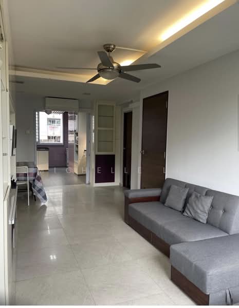 533 Bukit Batok Street 51, 533 Bukit Batok Street 51, 2 Bedrooms, 770 sqft, HDB Flat For Rent, by Michelle Lim, 500200666 - Living Room - PropertyGuru.com.sg