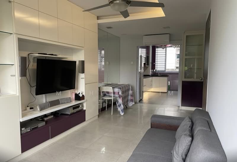 533 Bukit Batok Street 51, 533 Bukit Batok Street 51, 2 Bedrooms, 770 sqft, HDB Flat For Rent, by Michelle Lim, 500200666 - Living Room - PropertyGuru.com.sg