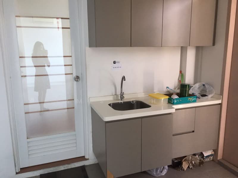 Tradehub 21, 8 Boon Lay Way, 1,839 sqft, Light Industrial (B1) For Sale, by James Ng H H, 500200670 - Interior - CommercialGuru.com.sg