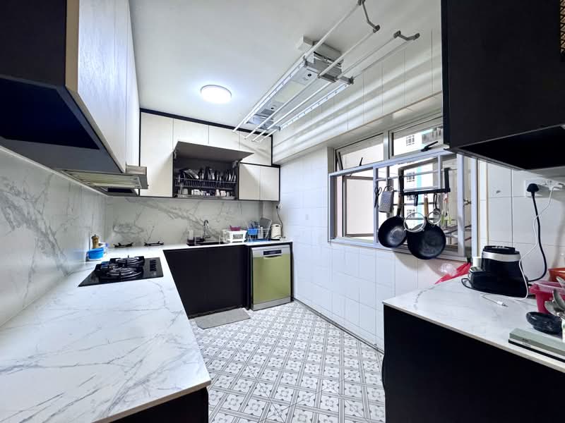 407B Fernvale Road, 407B Fernvale Road, 3 Bedrooms, 1,184 sqft, HDB Flat For Sale, by Ena Teo, 500200673 - Kitchen - PropertyGuru.com.sg