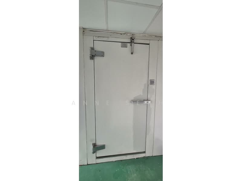 Food XChange @ Admiralty, 8A Admiralty Street, 2,700 sqft, Factory / Workshop (B2) For Sale, by Anne Seah, 500200678 - Freezer Room - CommercialGuru.com.sg