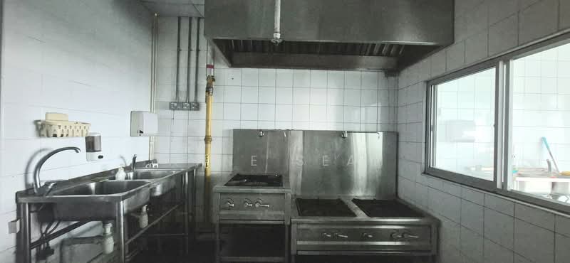 Food XChange @ Admiralty, 8A Admiralty Street, 2,700 sqft, Factory / Workshop (B2) For Sale, by Anne Seah, 500200678 - Kitchen - CommercialGuru.com.sg