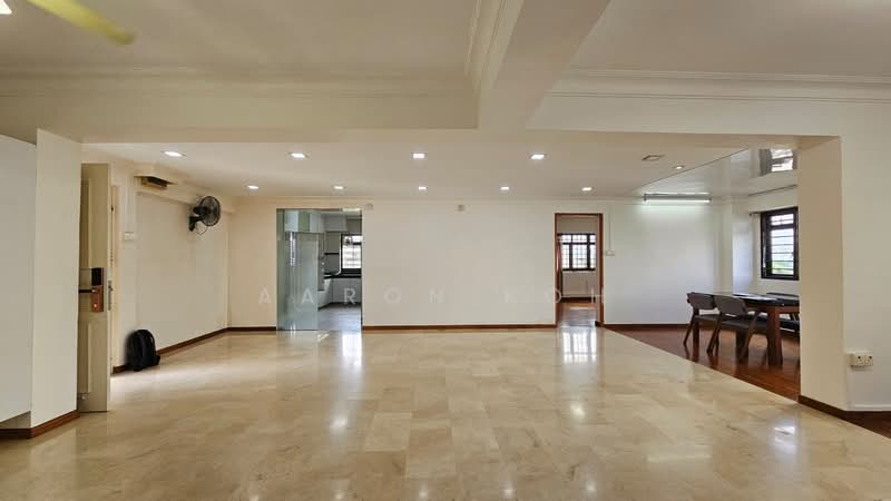 578 Hougang Avenue 4, 578 Hougang Avenue 4, 3 Bedrooms, 1,507 sqft, HDB Flat For Sale, by Aaron Koh, 500200679 - Living Room - PropertyGuru.com.sg