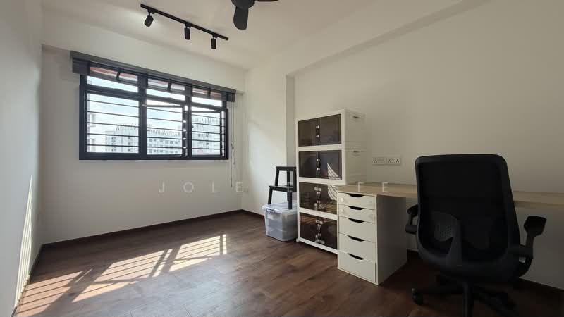 546A Segar Road, 546A Segar Road, 3 Bedrooms, 990 sqft, HDB Flat For Sale, by Jolene See, 500200697 - Study - PropertyGuru.com.sg