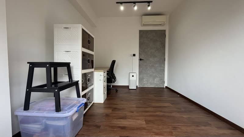 546A Segar Road, 546A Segar Road, 3 Bedrooms, 990 sqft, HDB Flat For Sale, by Jolene See, 500200697 - Study - PropertyGuru.com.sg