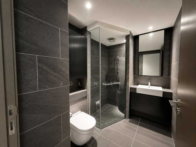 Affinity At Serangoon, 18 Serangoon North Avenue 1, 2 Bedrooms, 732 sqft, Condominium For Sale, by Jolin Lee, 500200706 - Bathroom - PropertyGuru.com.sg