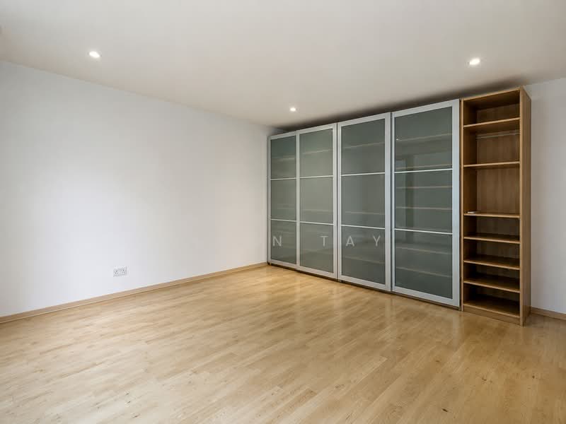 Eden Grove, , 2 Bedrooms, 1,469 sqft, Terraced House For Rent, by Cleon Tay, 500200732 - Bedroom - PropertyGuru.com.sg