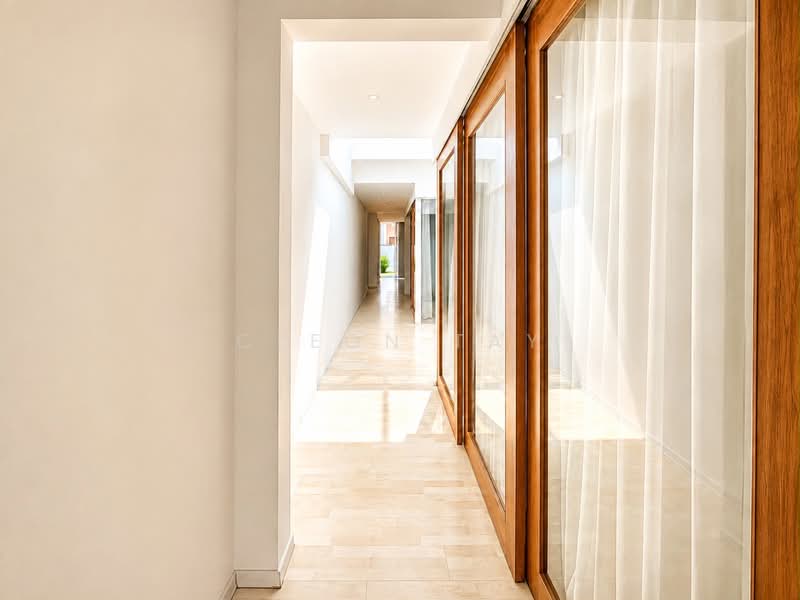 Eden Grove, Eden Grove, 2 Bedrooms, 1,469 sqft, Terraced House For Rent, by Cleon Tay, 500200732 - Corridor - PropertyGuru.com.sg