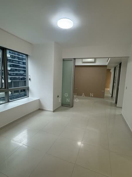 One Shenton, 1 Shenton Way, Studio, 592 sqft, Condominium For Sale, by Lim Guan Heng, 500200741 - Living Room - PropertyGuru.com.sg