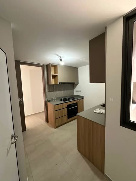 Lumina Grand, Bukit Batok West Ave. 5, 2 Bedrooms, 980 sqft, Condominium For Rent, by Nicholas Toh, 500200742 - Kitchen - PropertyGuru.com.sg