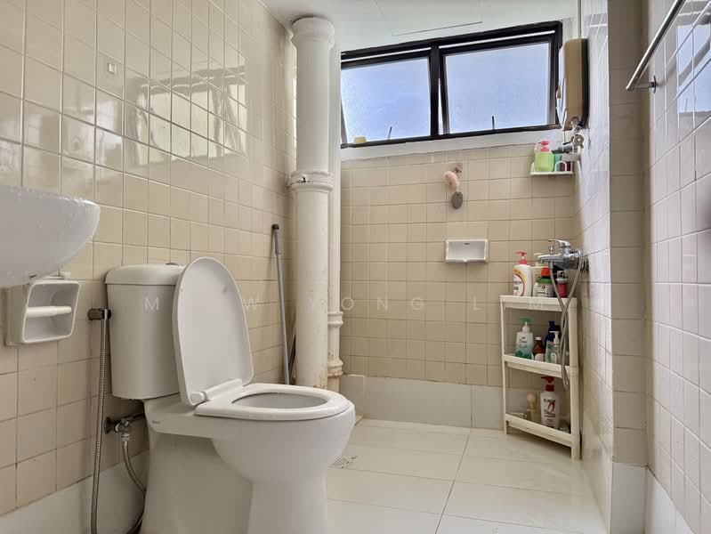 Braddell View, 10C Braddell Hill, 3 Bedrooms, 1,614 sqft, Apartment For Sale, by Miaw Yong Lim, 500200757 - Bathroom - PropertyGuru.com.sg