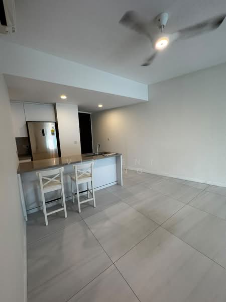 The Rochester Residences, 33 Rochester Drive, 2 Bedrooms, 1,572 sqft, Apartment For Rent, by Vincent Kwang, 500200761 - Kitchen - PropertyGuru.com.sg