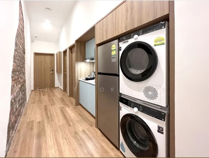 Coliwoo Lavender Collection | Perfect For Students From LASALLE, NAFA & Kaplan, , Studio, 220 sqft, Walk-up Apartment For Rent, by Eddie Tork 戴先生, 500200787 - Corridor - PropertyGuru.com.sg
