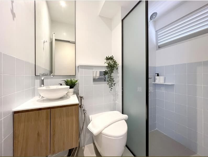 Coliwoo Lavender Collection | Perfect For Students From LASALLE, NAFA & Kaplan, , Studio, 220 sqft, Walk-up Apartment For Rent, by Eddie Tork 戴先生, 500200787 - Bathroom - PropertyGuru.com.sg