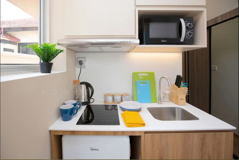 Coliwoo Lavender Collection | Perfect For Students From LASALLE, NAFA & Kaplan, , Studio, 220 sqft, Walk-up Apartment For Rent, by Eddie Tork 戴先生, 500200787 - Kitchen - PropertyGuru.com.sg