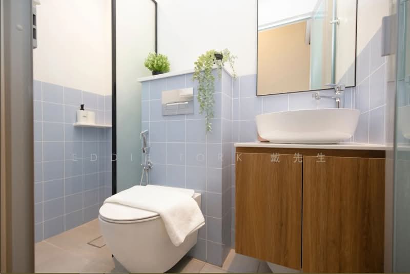 Coliwoo Lavender Collection | Perfect For Students From LASALLE, NAFA & Kaplan, , Studio, 220 sqft, Walk-up Apartment For Rent, by Eddie Tork 戴先生, 500200787 - Bathroom - PropertyGuru.com.sg