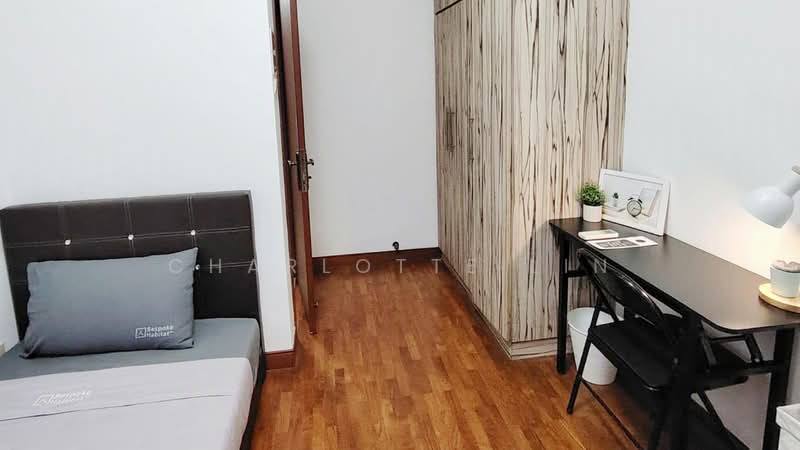 The Mayfair, 1 Jurong East Street 32, Room Rental, 100 sqft, Condominium For Rent, by Charlotte Lin, 500200789 - Room 6 - PropertyGuru.com.sg