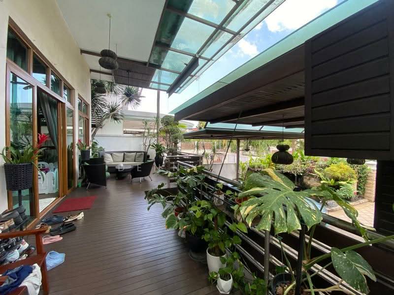 ⭐PRICE REDUCED⭐ GOODMAN DETACHED (8899 发发久久), PRICED TO SELL! MOTIVATED SELLER!, 6 Bedrooms, 4,800 sqft, Detached House For Sale, by Denny Lim, 500200794 - Balcony - PropertyGuru.com.sg