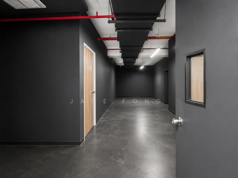 Kb Industrial Building, 10 Kaki Bukit Road 1, 5,048 sqft, Factory / Workshop (B2) For Sale, by Jane Fong, 500200795 - Corridor - CommercialGuru.com.sg