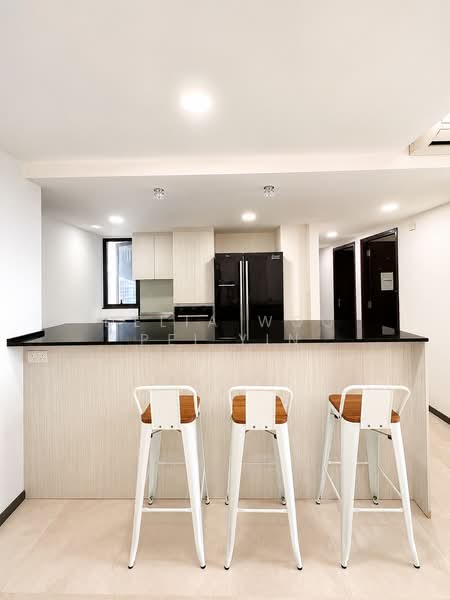 Riverparc Residence, 100 Punggol Drive, 4 Bedrooms, 1,981 sqft, Executive Condominium For Sale, by Delia Woo Pei Yin, 500200799 - Kitchen - PropertyGuru.com.sg