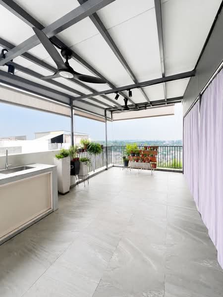 Riverparc Residence, 100 Punggol Drive, 4 Bedrooms, 1,981 sqft, Executive Condominium For Sale, by Delia Woo Pei Yin, 500200799 - Balcony - PropertyGuru.com.sg