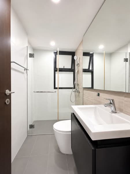 Riverparc Residence, 100 Punggol Drive, 4 Bedrooms, 1,981 sqft, Executive Condominium For Sale, by Delia Woo Pei Yin, 500200799 - Bathroom - PropertyGuru.com.sg