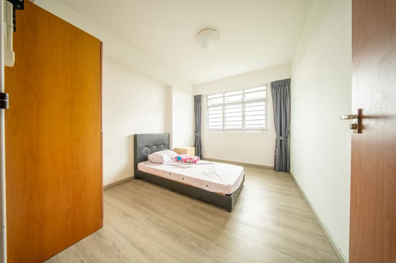677B Yishun Ring Road, 677B Yishun Ring Road, 3 Bedrooms, 1,216 sqft, HDB Flat For Sale, by George Poo, 500200800 - Bedroom - PropertyGuru.com.sg