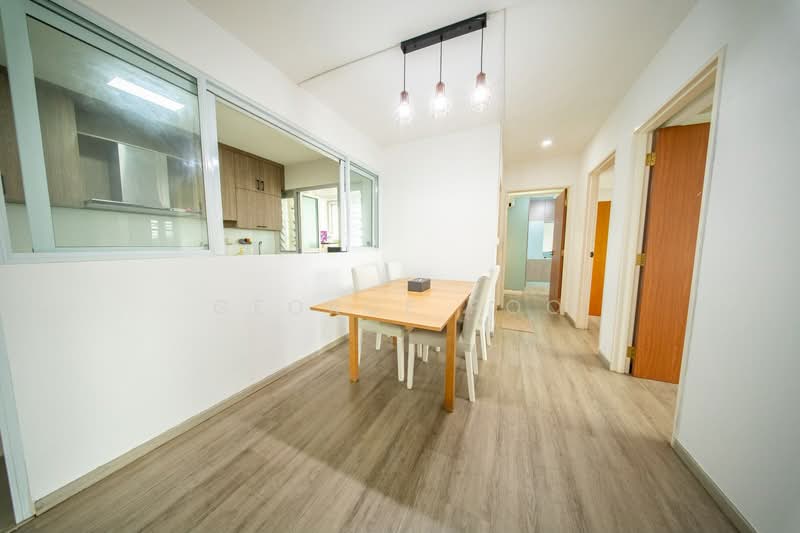 677B Yishun Ring Road, 677B Yishun Ring Road, 3 Bedrooms, 1,216 sqft, HDB Flat For Sale, by George Poo, 500200800 - Dining Room - PropertyGuru.com.sg