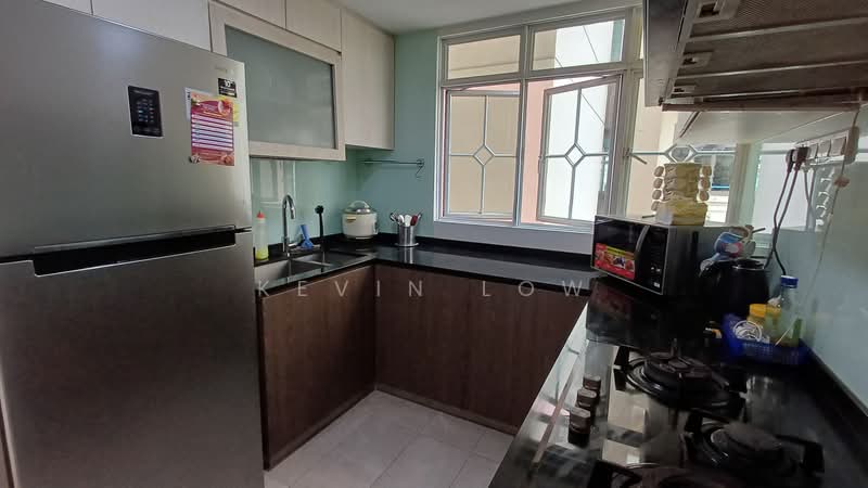 Symphony Heights, 33 Hume Avenue, 3 Bedrooms, 1,216 sqft, Condominium For Rent, by Kevin Low, 500200803 - Kitchen - PropertyGuru.com.sg