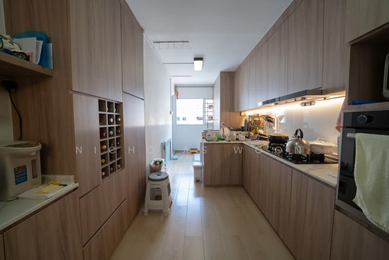 129 Bukit Batok West Avenue 6, 129 Bukit Batok West Avenue 6, 3 Bedrooms, 1,108 sqft, HDB Flat For Sale, by Nicholas Woon, 500200804 - Kitchen - PropertyGuru.com.sg