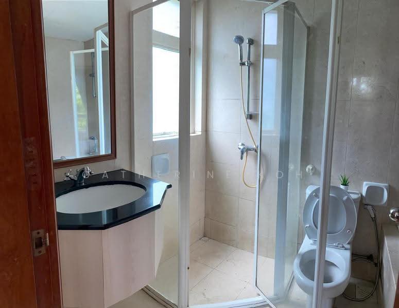 Burlington Square, 175B Bencoolen Street, Beach Road / Bugis / Rochor, Room Rental, 100 sqft, Apartment For Rent, by Catherine Koh, 500200811 - 1101 MBR Bathroom - PropertyGuru.com.sg