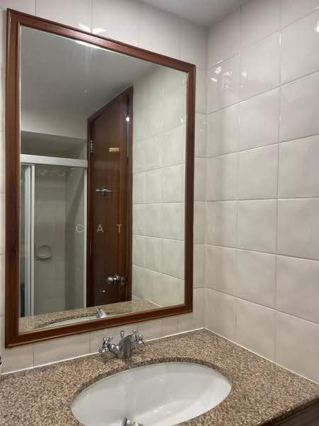 Burlington Square, 175B Bencoolen Street, Beach Road / Bugis / Rochor, Room Rental, 100 sqft, Apartment For Rent, by Catherine Koh, 500200811 - 1804 Bathroom - PropertyGuru.com.sg